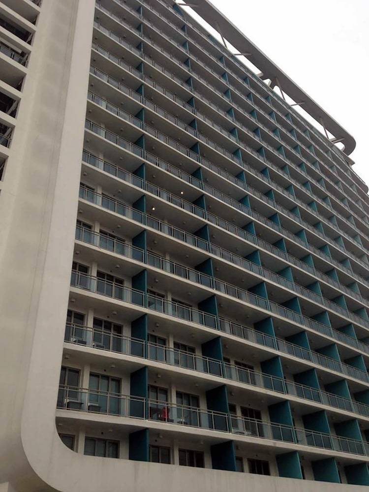 Condo At Azure By Metro Booking Bnb