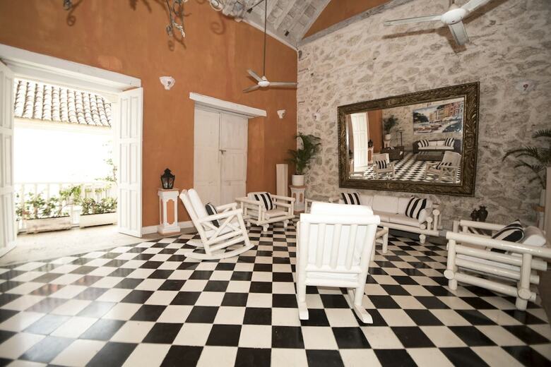 Casa Santo Domingo By Nomad Guru