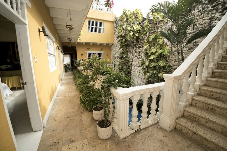Casa Santo Domingo By Nomad Guru