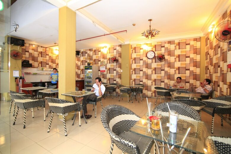 Truong Giang Hotel