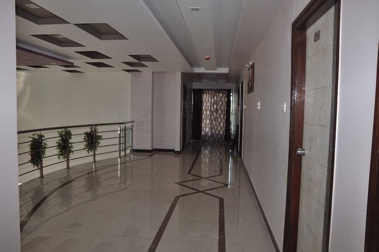 Hotel Clarks Inn Bagalkot