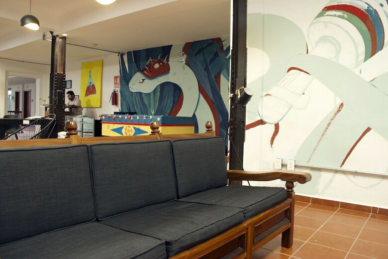 Hostal F�nix Beds Hostel
