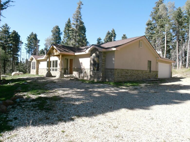 Country Club�homes
