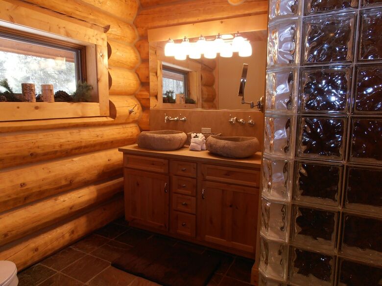 Country Club�homes
