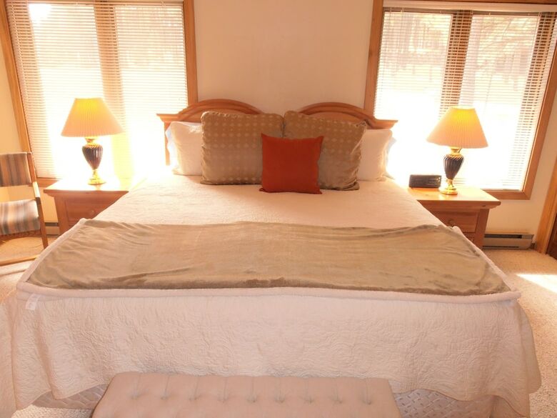 Country Club�homes