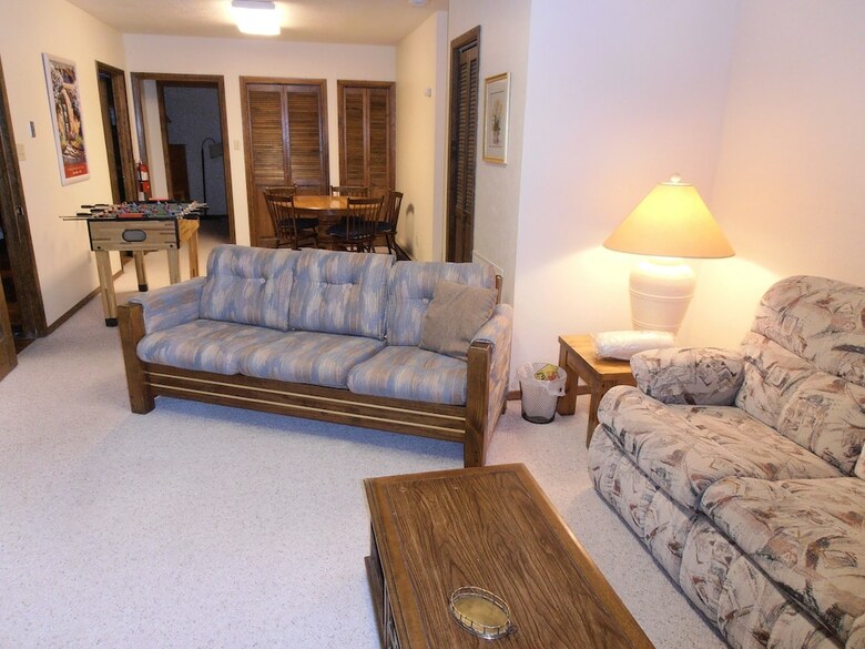 Country Club�homes
