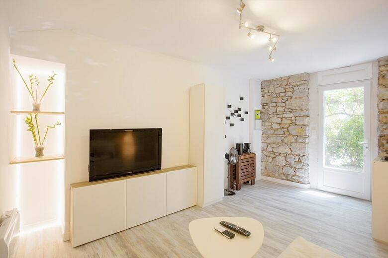 Apartamento Murs En Pierre Terrasse Privee Parking