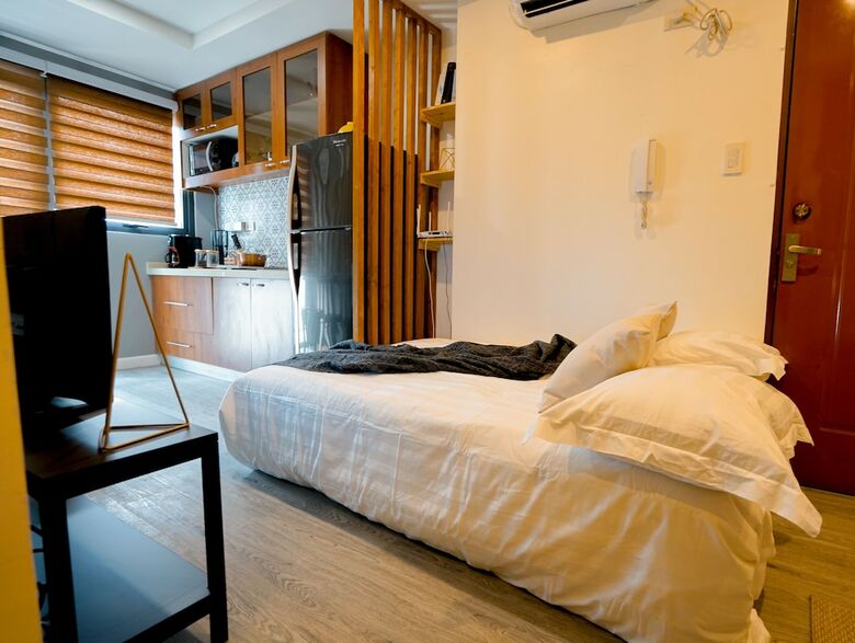 Apartamentos Indigo Ortigas @ Adb Avenue Tower