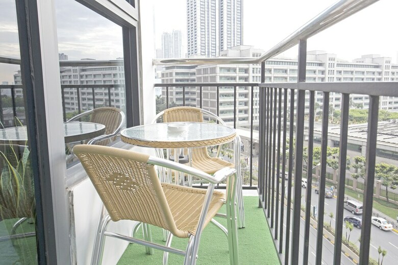 Apartamentos Indigo Ortigas @ Adb Avenue Tower