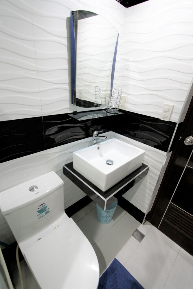 Apartamentos Indigo Ortigas @ Adb Avenue Tower