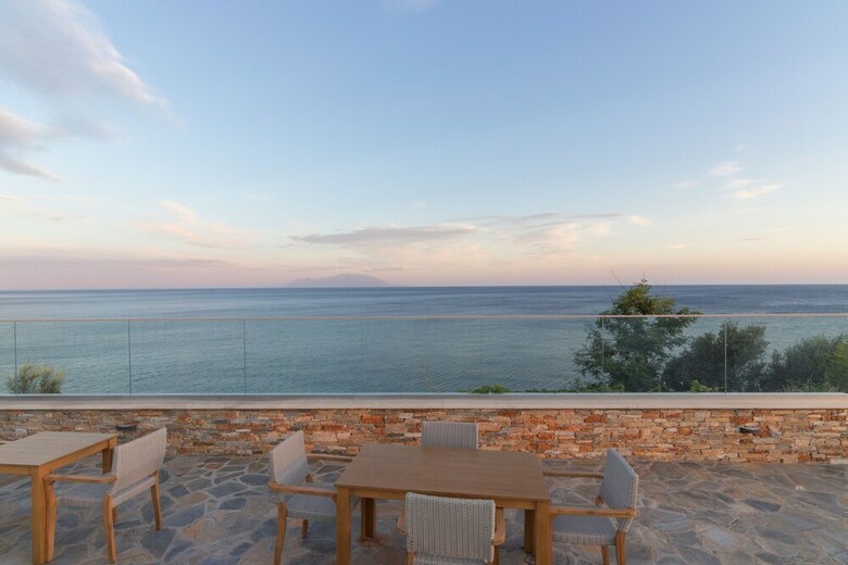 King Maron Hotel & Spa