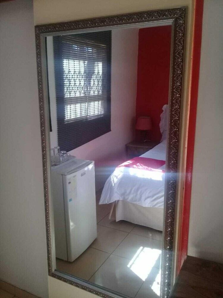 Hotel Ga-dikobo Guest House