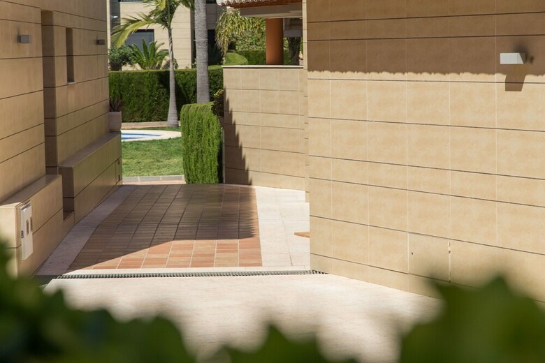 Lujoso Apartamento Con Piscina Interior