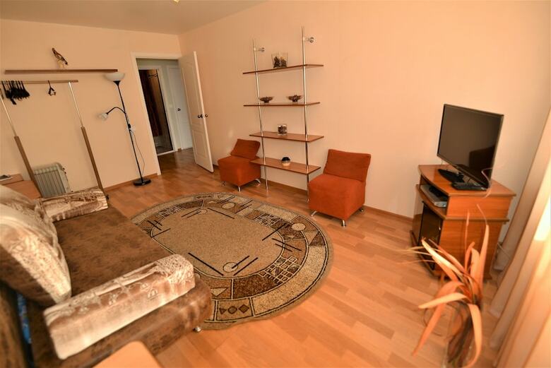 Megapolis Apartments On Karla Marksa 76