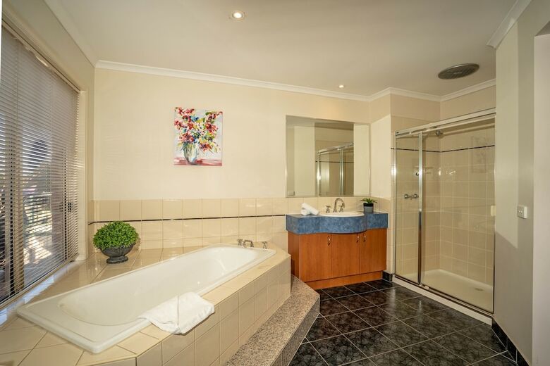 Attwood Lodge - Melbourne Airport