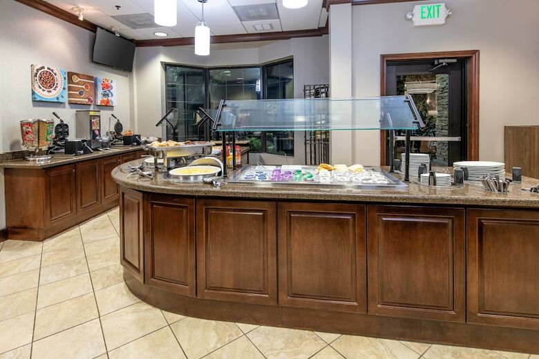 Aparthotel Staybridge Suites North Charleston