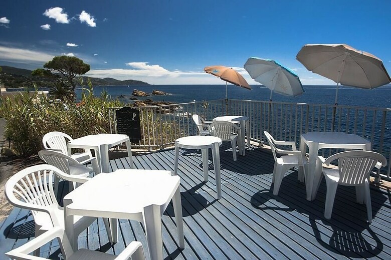 Hotel H�tel Astria Beach La Falaise