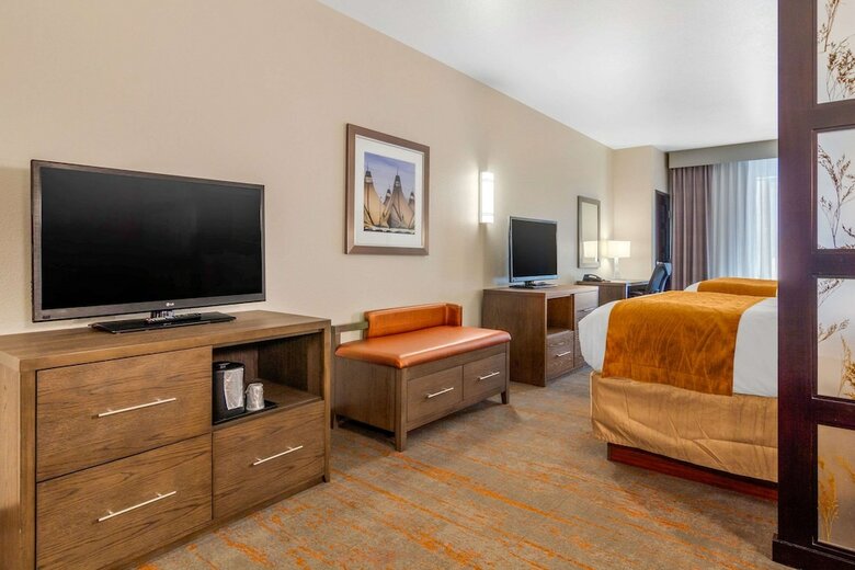 Hotel Comfort Inn & Suites Denver Northeast Brighton