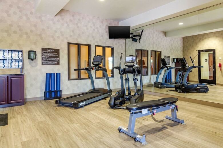 Hotel Comfort Inn & Suites Denver Northeast Brighton