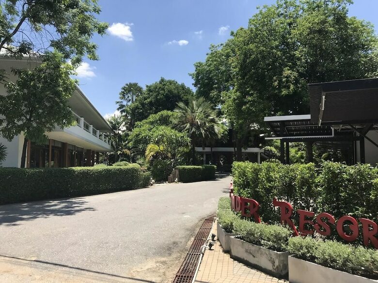 Hotel West Wonder Resort And Water Park