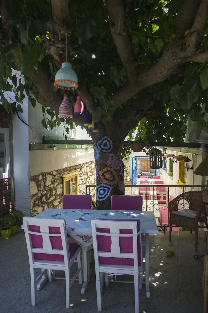 Hotel Evo Cafe & Konuk Evi