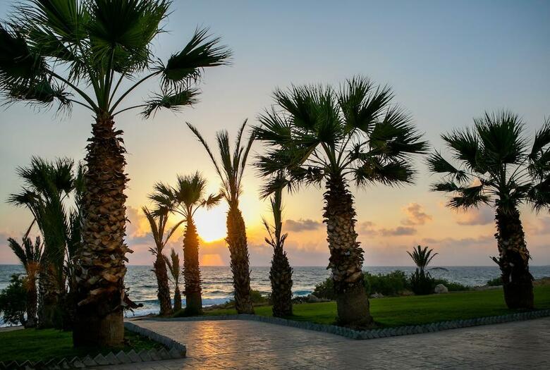 Hotel Louis Paphos Breeze