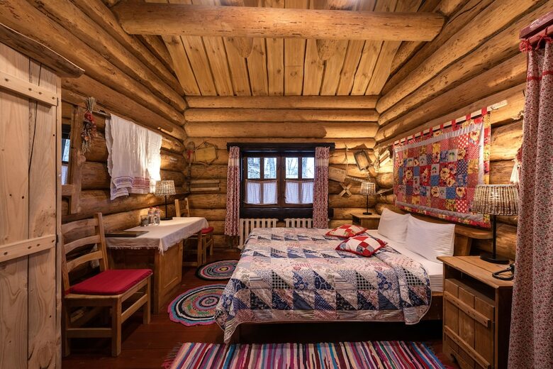 Hotel Ethnocomplex Bobrovaya Dolina