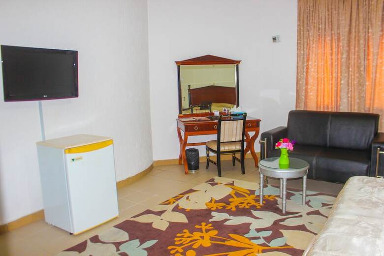New Rivoli Hotel Benin