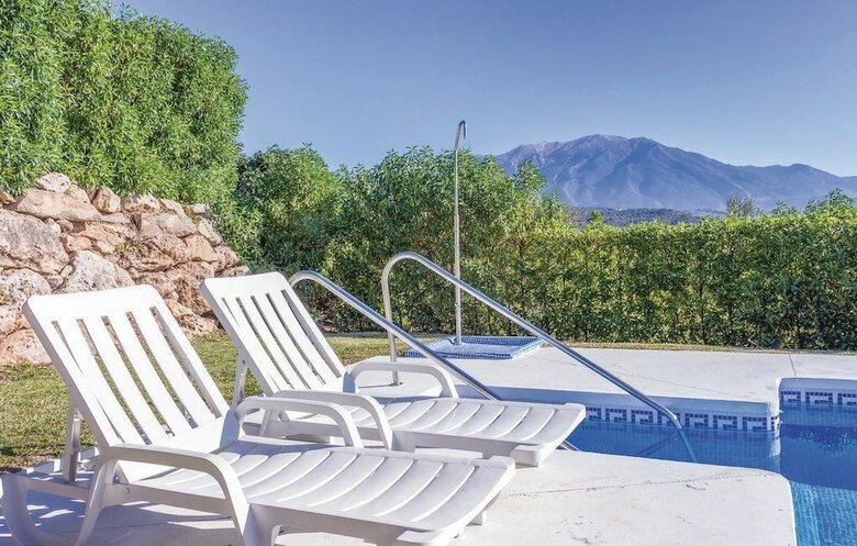 Aparthotel Complejo Tur�stico Rural Las Mayoralas