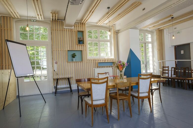 Posada Hostel La Maison Montreau