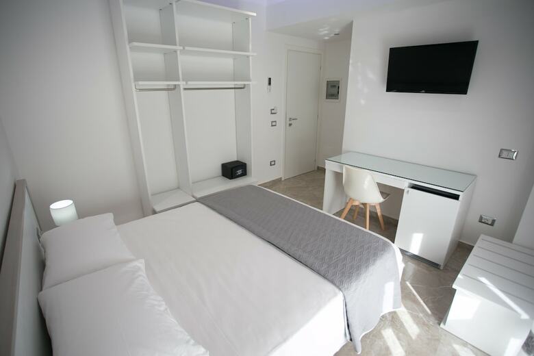 Bed & Breakfast Tropea Luxury & Charm