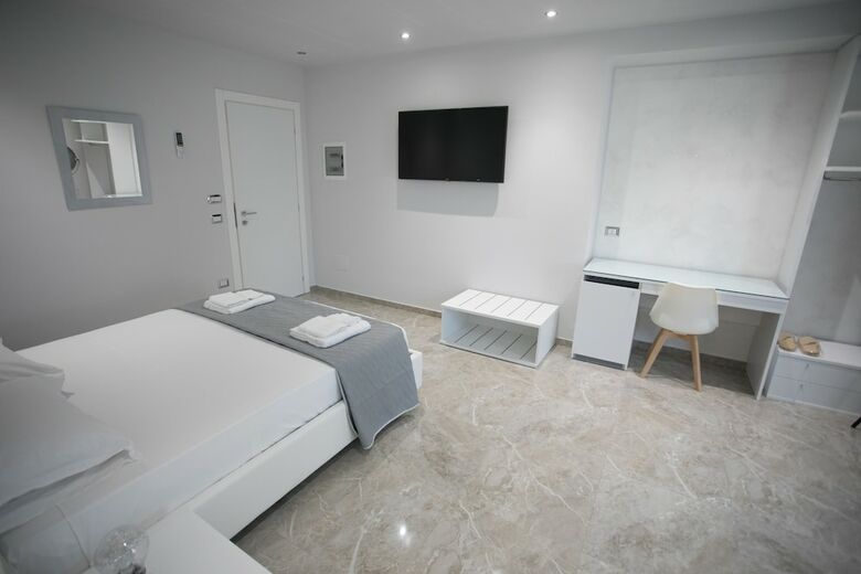 Bed & Breakfast Tropea Luxury & Charm