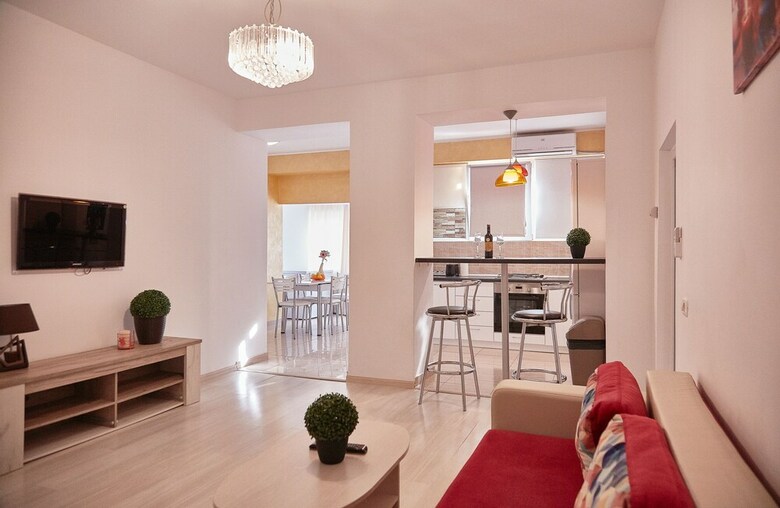 Gabizz Apartments - Near Farul Stadium