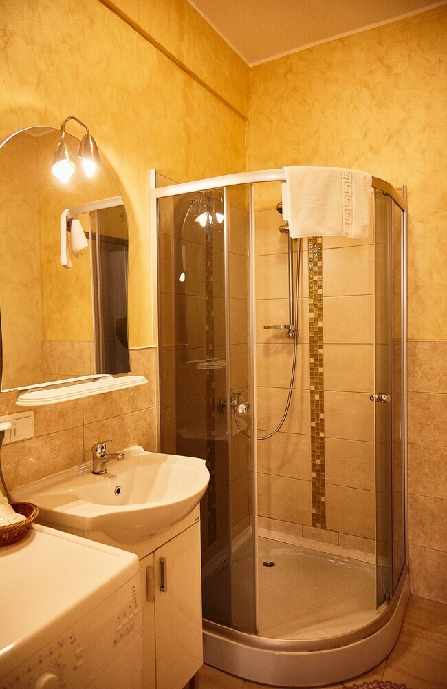Gabizz Apartments - Near Farul Stadium