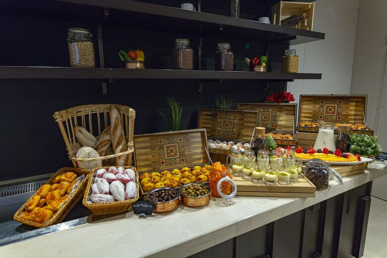 Hotel Occidental Dubai Production City