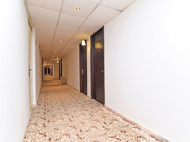 Capital O 419 Al Safeer Hotel