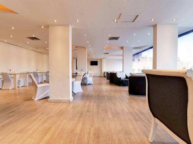 Capital O 419 Al Safeer Hotel