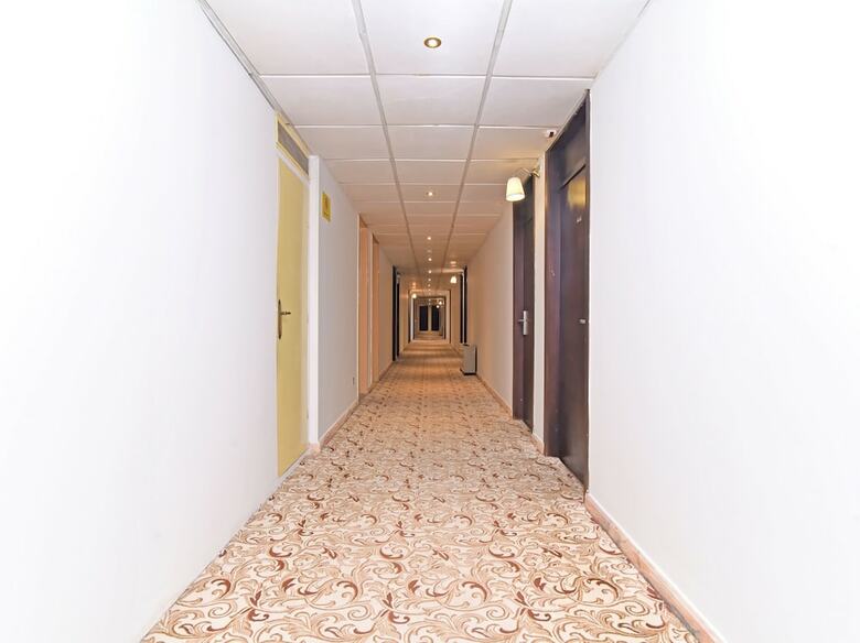 Capital O 419 Al Safeer Hotel