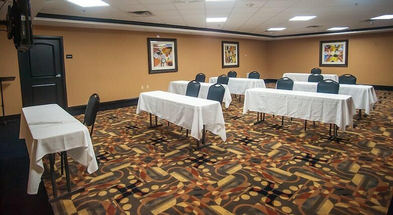 Hotel Hampton Inn & Suites Palestine