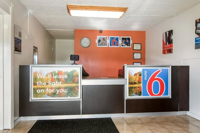 Hotel Motel 6 New Stanton, Pa