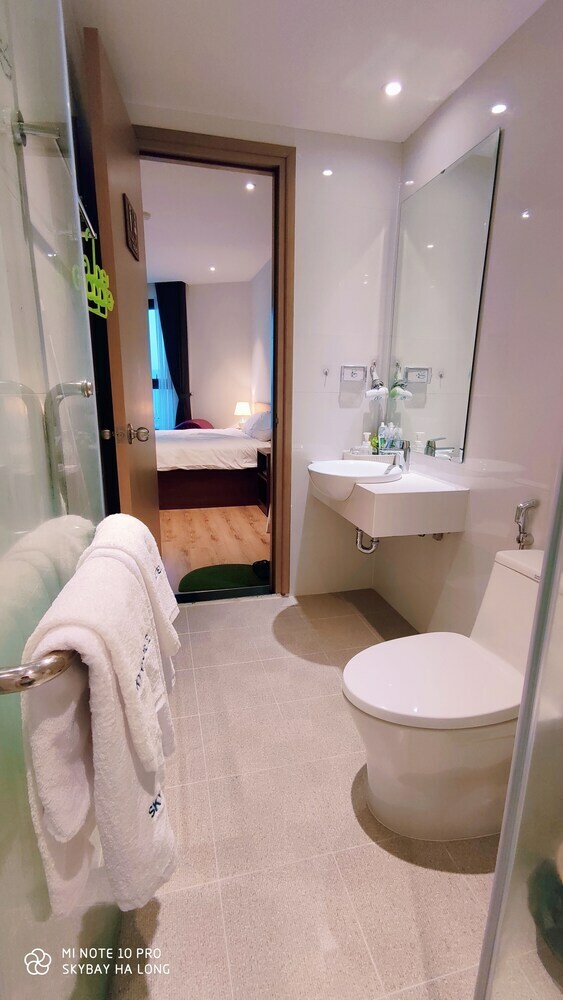 Apartamentos Skybay Hometel Ha Long