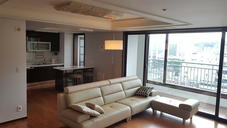 Apartamentos Gangnam Stn Luxury Apt