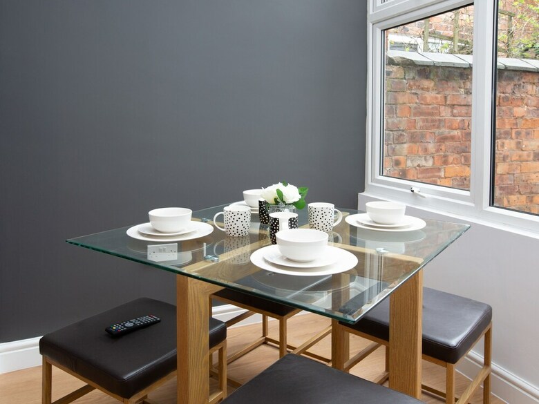 Hotel Crewe Rooms Ruskin Road