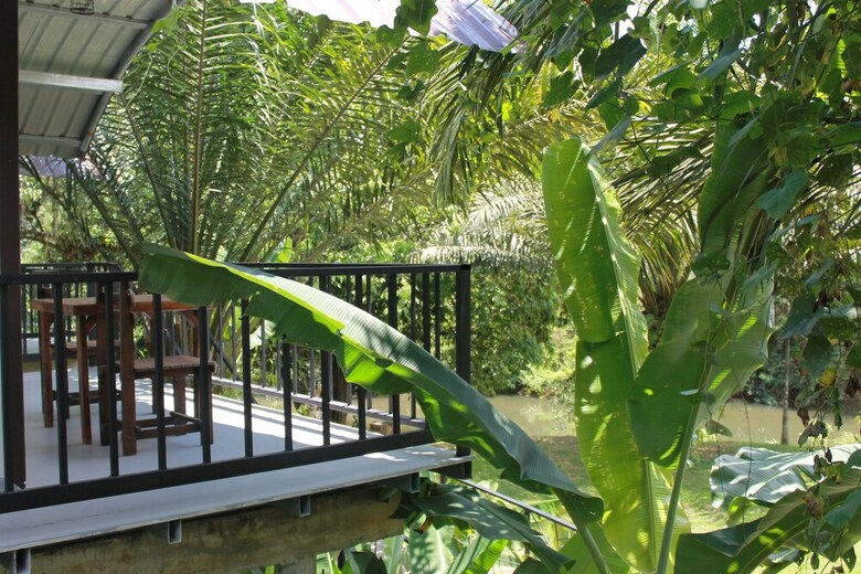 Hotel Khaosok River Camp