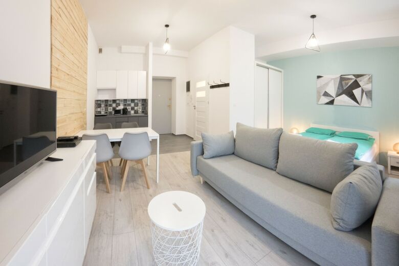 Rister Apartments