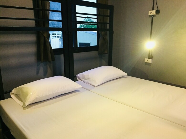 Hostal Arun Old Town Hostel
