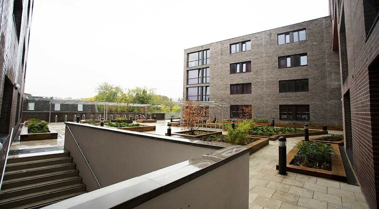 Hotel Powis Place - Campus Residence