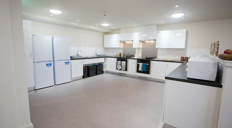 Hotel Powis Place - Campus Residence