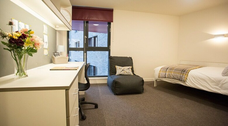 Hotel Powis Place - Campus Residence