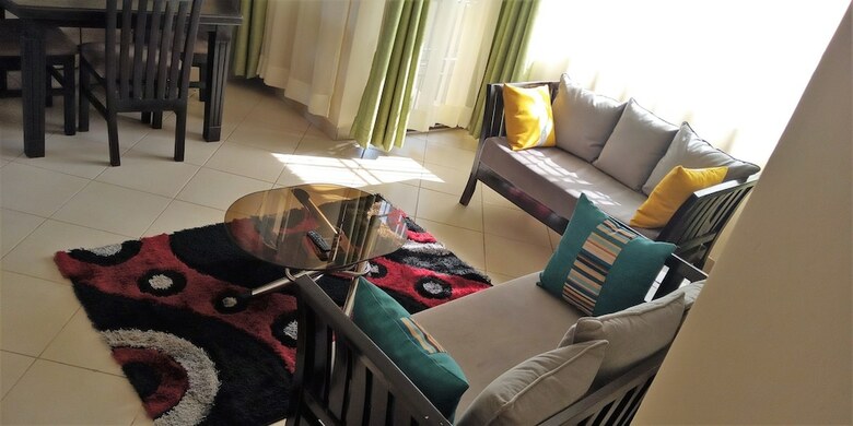 Apartamentos Maribel Homes
